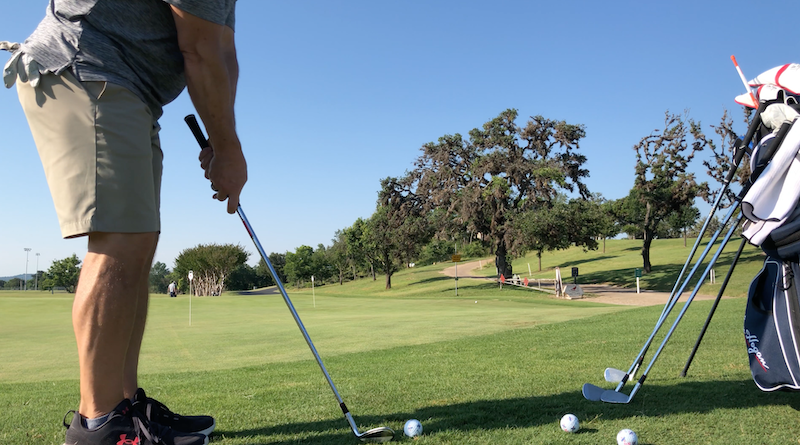 How To Chip In Golf For Beginners | October 2023