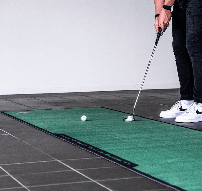 Ultimate Fitting Mat w: Putter